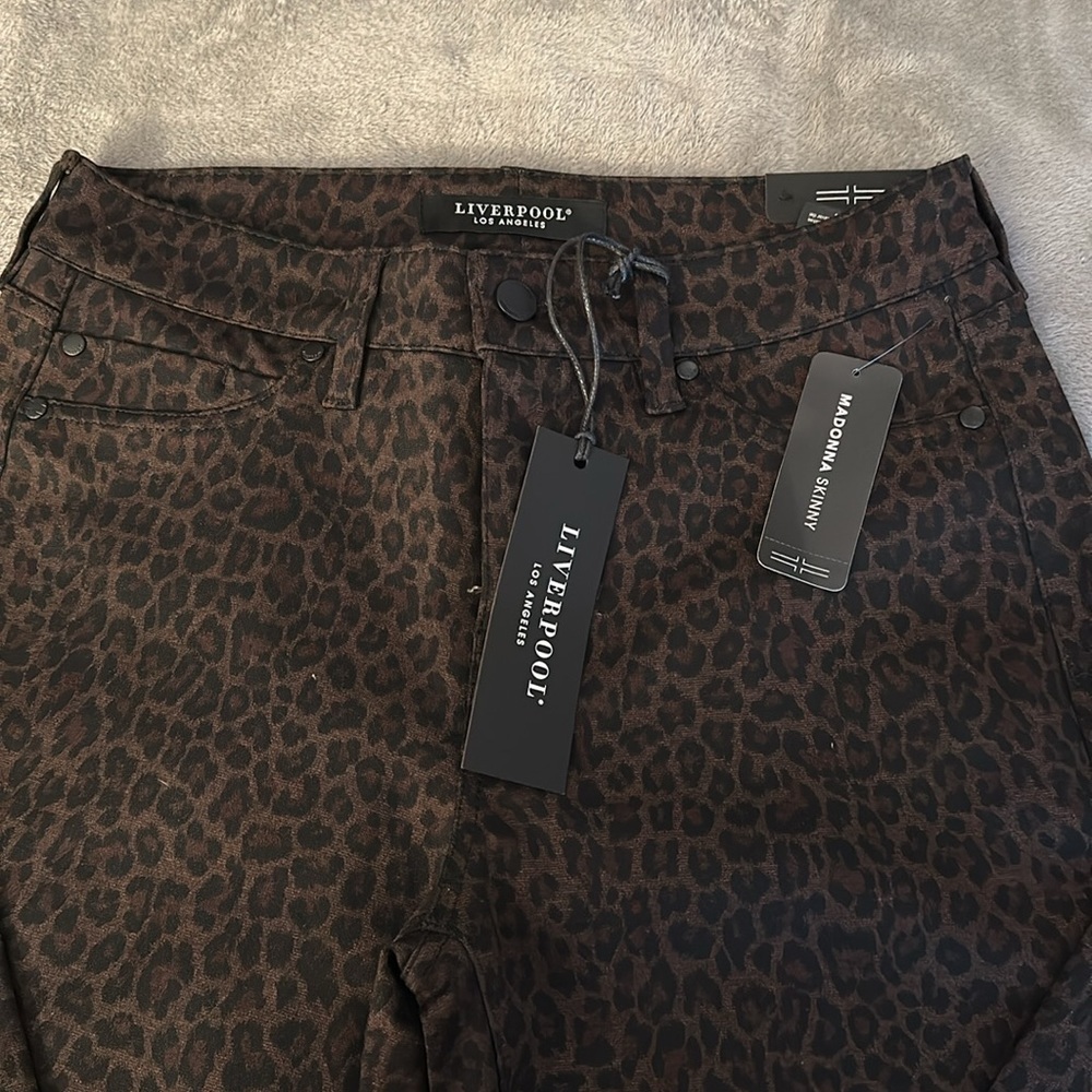 Liverpool Los Angeles Cheetah Print Ponte Pants - Black/Brown - Size 4/27 - NWT - Picture 6 of 8